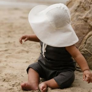 NWOT Briar Sun Baby Linen Sunbonnet, Oyster, Sz 12-24 month
